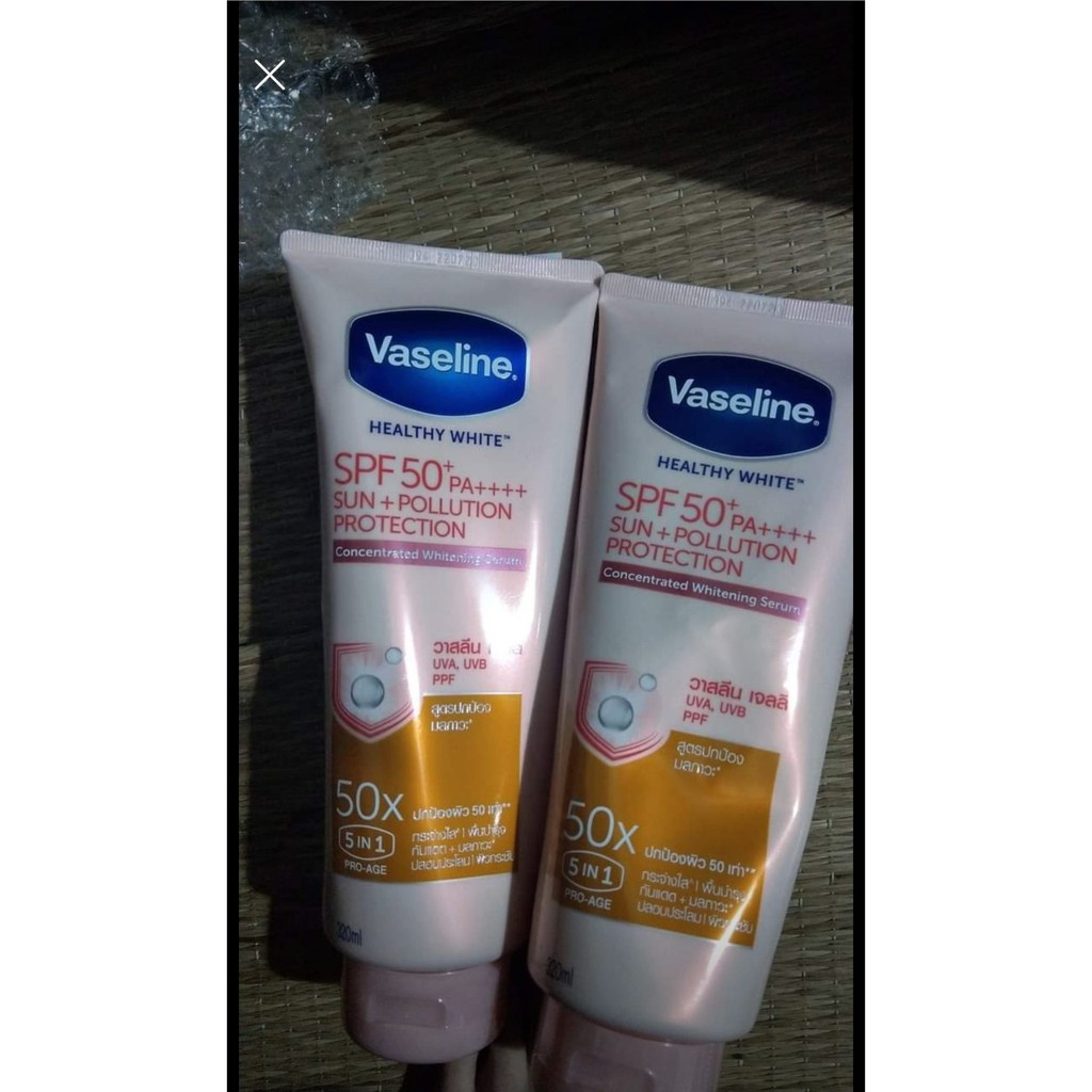 Sữa Dưỡng Thể Trắng Da VASELINE 50X SPF 50+ THÁI LAN 320ml