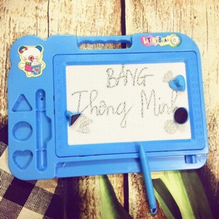 Bảng thông minh viết gạt xoá cho trẻ em