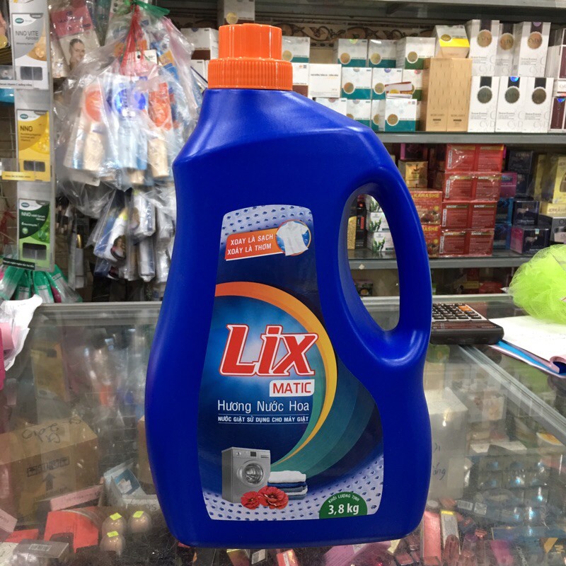 Nước giặt Lix Matic hương nước hoa chai 3.8kg