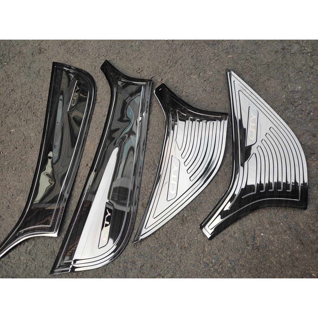 Bộ 4 ốp tapli cánh cửa xe Honda City  đời 2014 đến 2019 2020 mẫu TITAN .