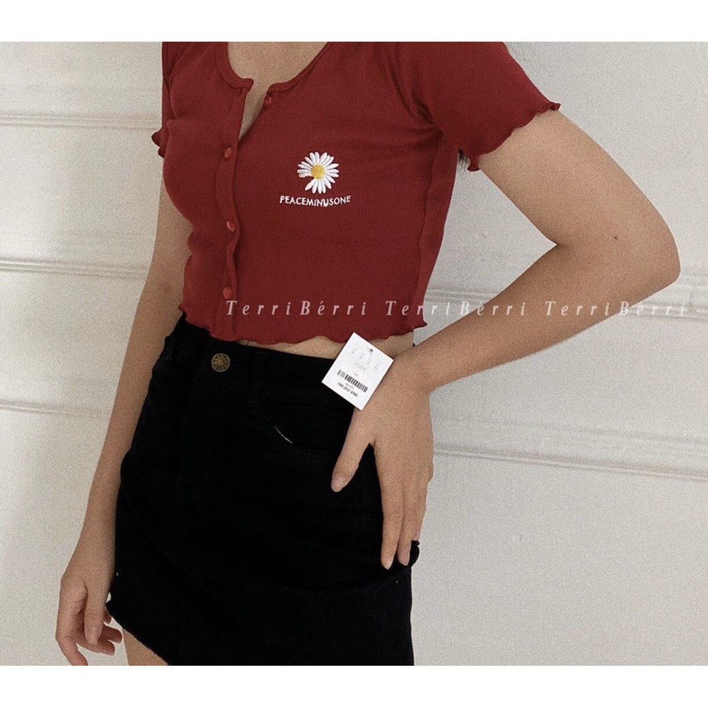 ÁO CROPTOP THÊU HOA CÚC VIỀN GẤU LEN TĂM CÚC CÀI PEACEMINUSONE ULZZANG