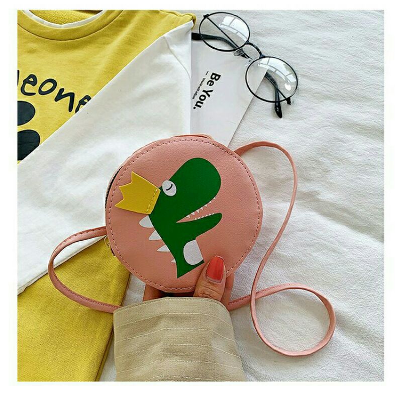 Tui đeo chéo bé gái - túi trẻ em chất da PU cao cấp cho bé gái từ 2 đến 6 tuổi hình khủng Long siêu cute