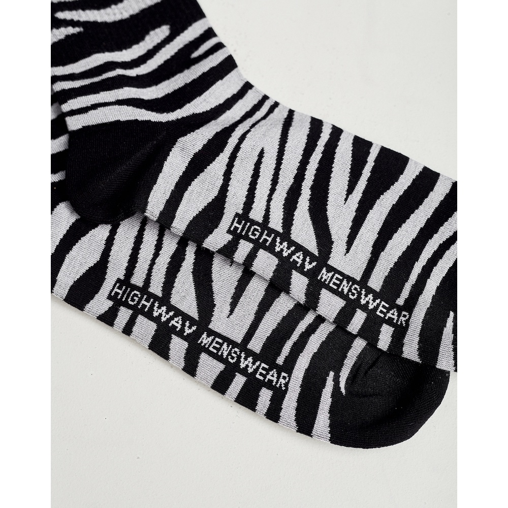 Tất hoạ tiết chất liệu dệt kim Highway (Menswear) Zebra Print