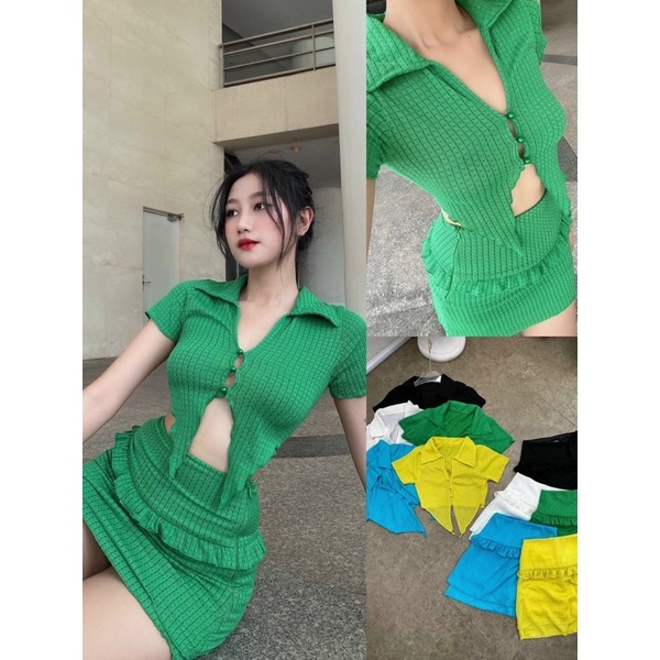 Set Áo Croptop Cổ Bẻ Tay Ngắn Tà Nhọn 3 Núc Kèm Chân Váy Ôm Phối Bèo