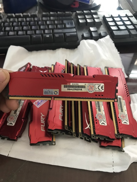 Ram tản nhiệt pc HYPER 4gb bus 1600 đẹp long lanh | BigBuy360 - bigbuy360.vn