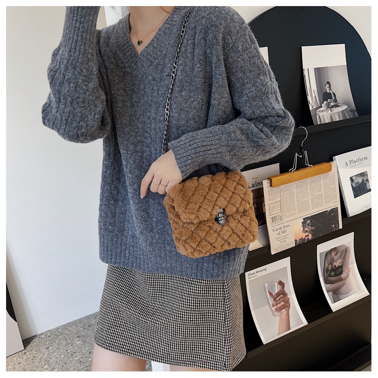 Túi đeo chéo IELGY phủ vải lông thời trang đơn giản dành cho nữ