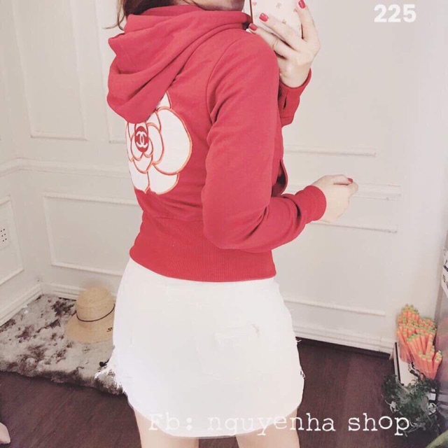 Áo khoác lửng bo eo hoa hồng