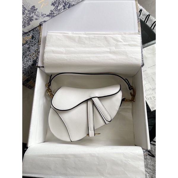 Túi dio.r yên ngựa