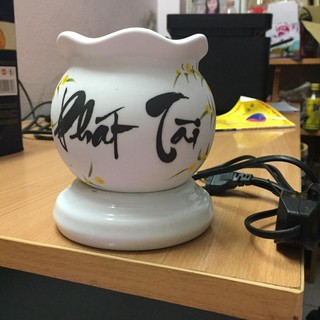 Đèn xông tinh dầu