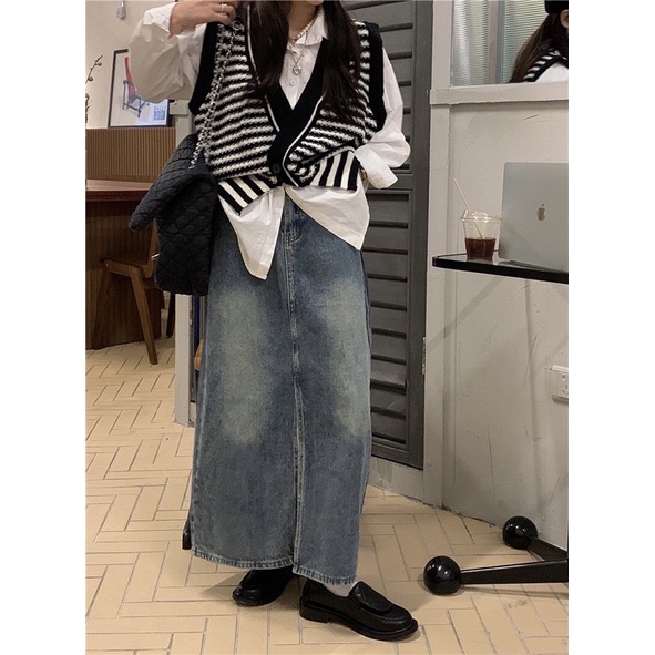 Chân váy jean xẻ retro mẫu mới 2021 dành cho nữ Peneeconcept