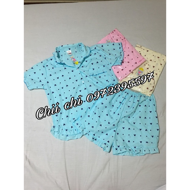 Bộ ngủ Thái Lan do mình tự đi đánh hàng k qua trung gian. Hàng có sẵn bao chất đẹp. Free size. Từ 40-65kg vừa ❤️❤️❤️❤️❤️