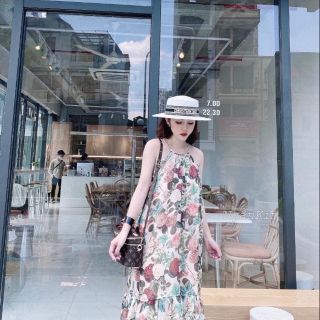 Váy hoa 2 dây yếm cực xinh