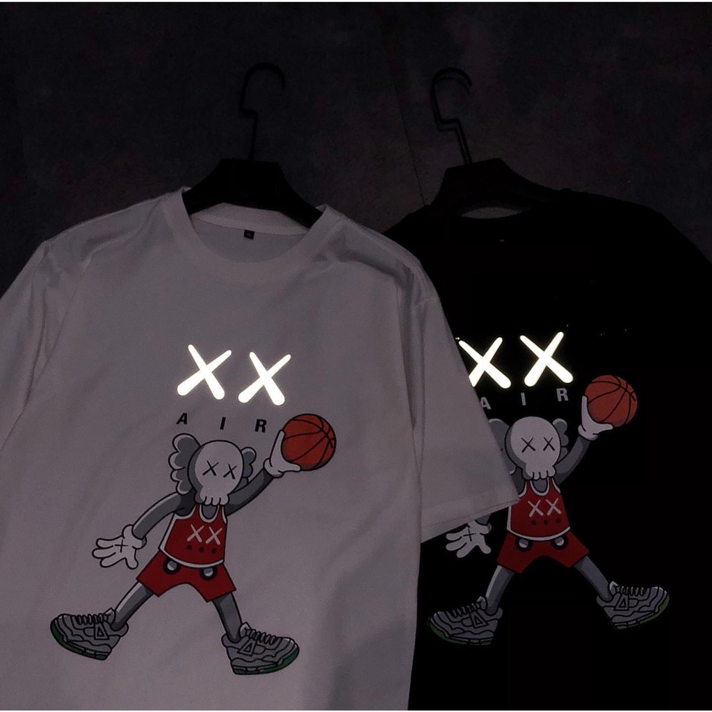 Áo Thun Tay Lỡ KAWS BASKETBALL Phản Quang Unisex (Trắng/Đen) | WebRaoVat - webraovat.net.vn