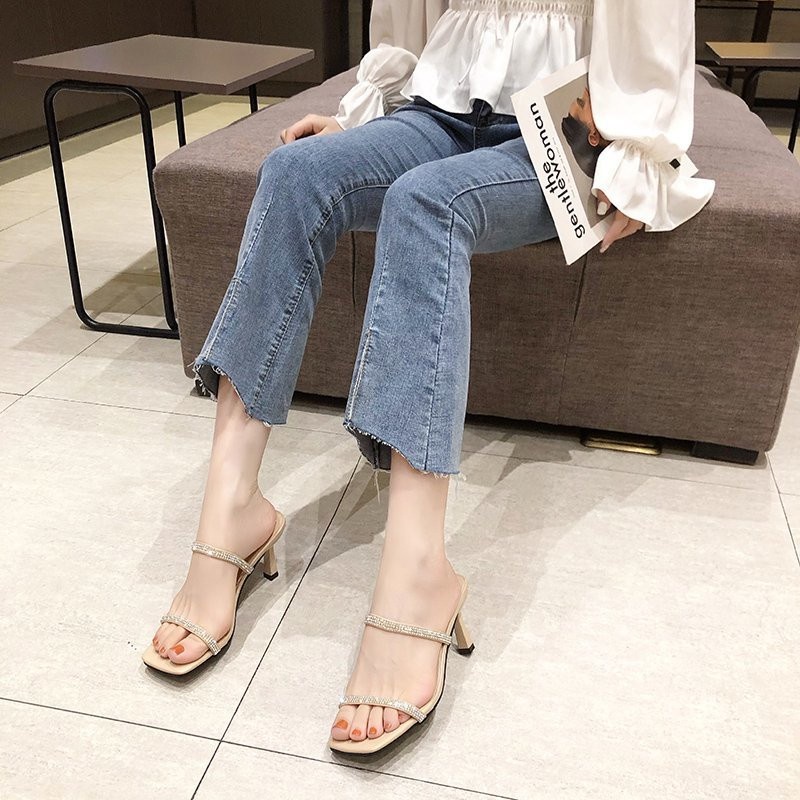 Guốc nữ bản 2 quai đính đá gót nhọn cao 7cm mã 678