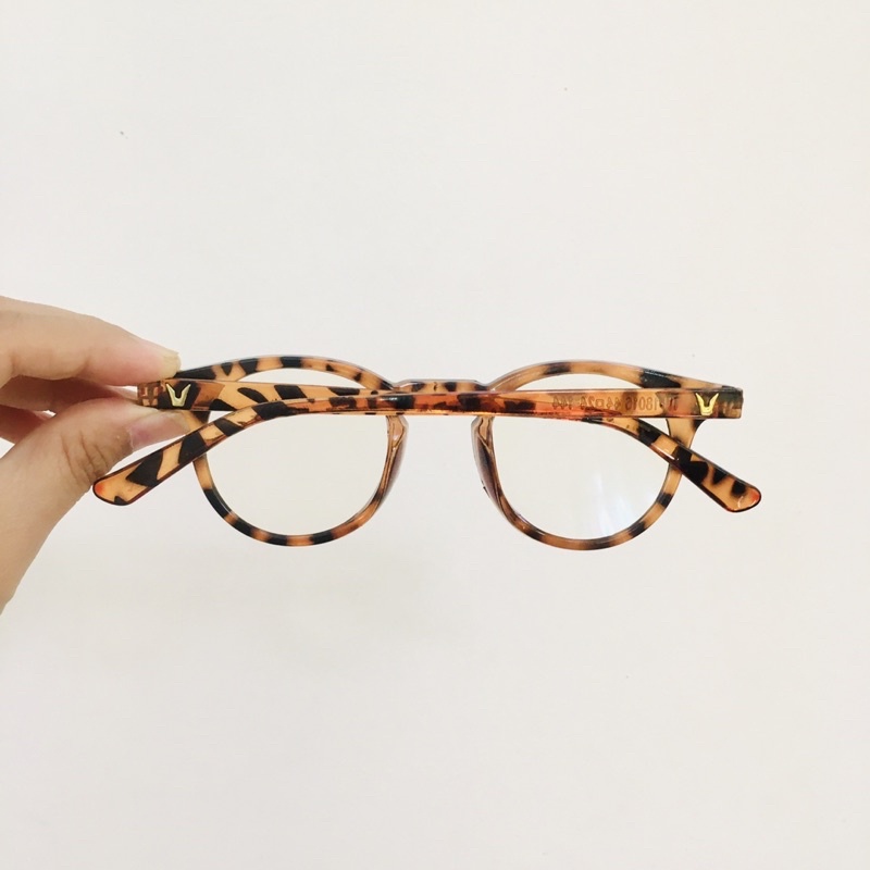 Kính mát KK025 đồi mồi da beo