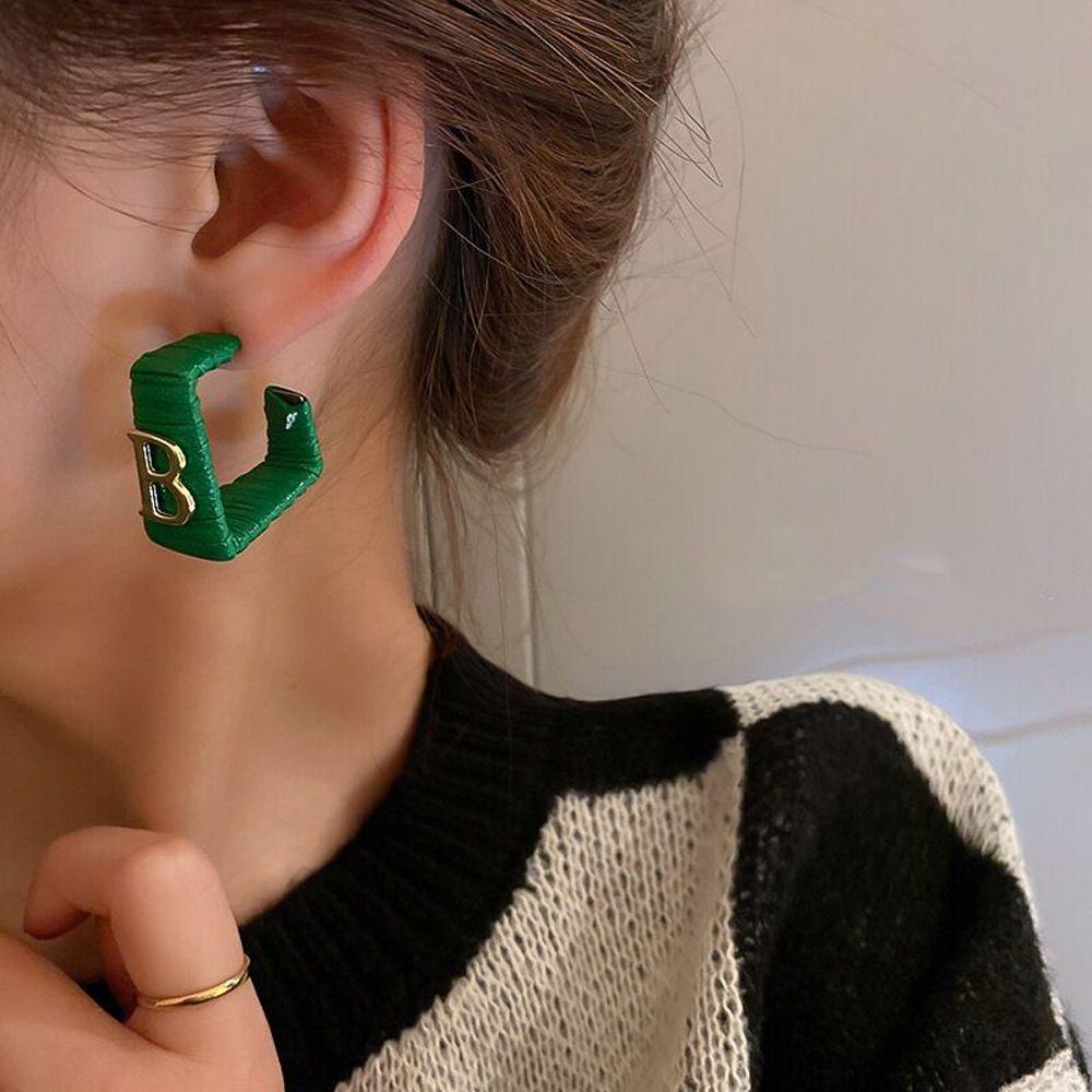 VANES1 Bông Tai Da PU Mặt Vuông Khắc Chữ Cá Tính Cho Nữ