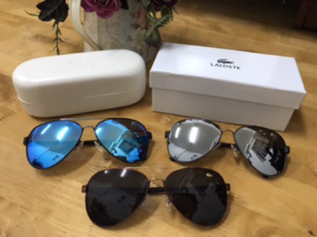 Mắt kính Lacost