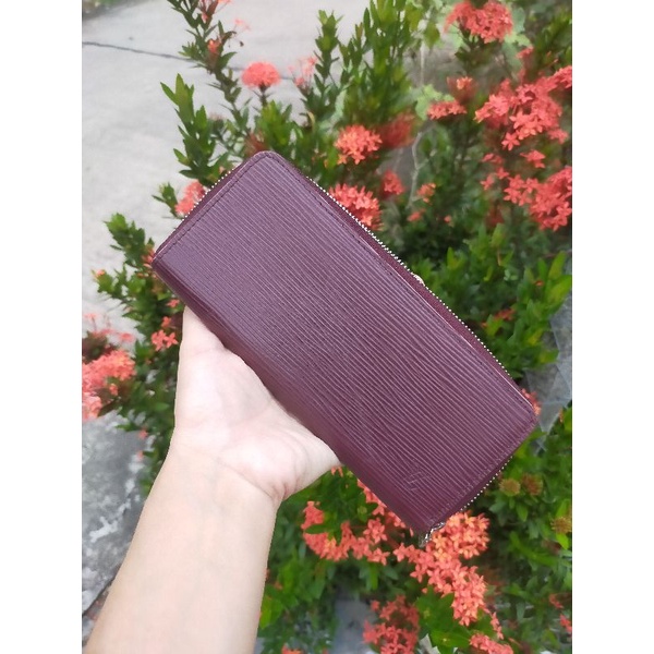 Ví si hiệu LV chuẩn au