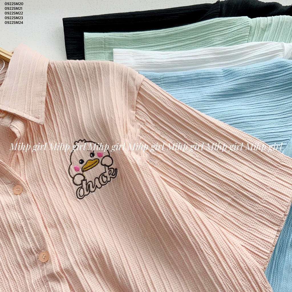 Áo sơ mi croptop vải xốp gân thêu hình dễ thương