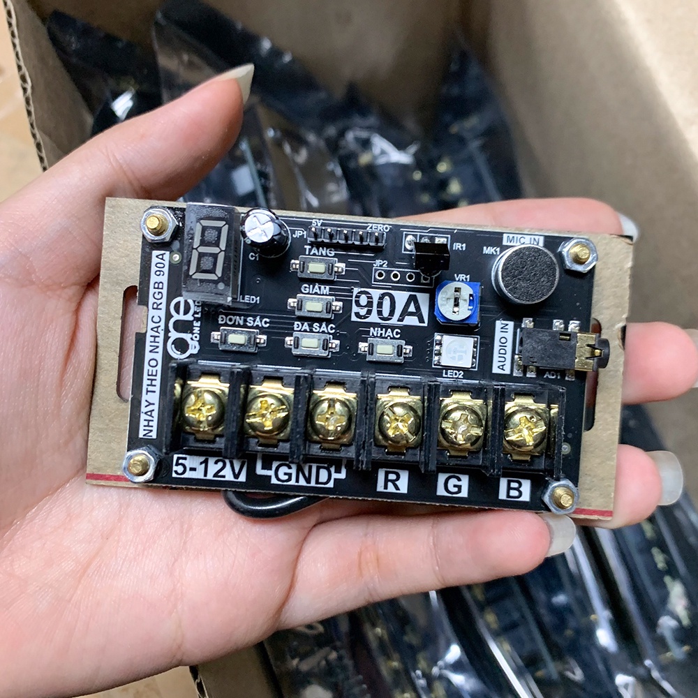 MẠCH ĐIỀU KHIỂN LED 7 MÀU RGB NHÁY THEO NHẠC CÔNG SUẤT 90A - MẮT HỒNG NGOẠI + ĐIỀU KHIỂN TỪ XA