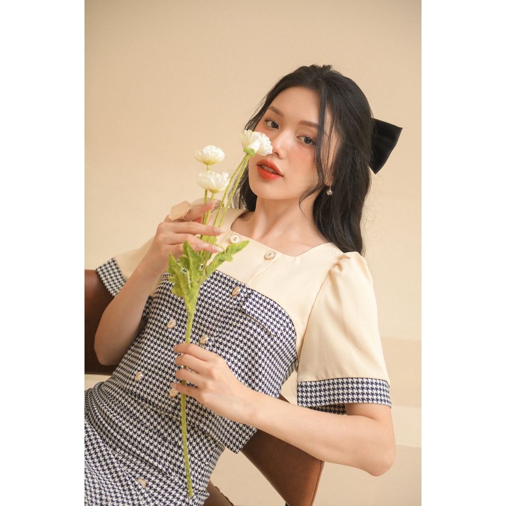 Set Váy Áo Nữ MOMOCO phối màu cổ U họa tiết kẻ én chất liệu tuýt si cao cấp thanh lịch M2890