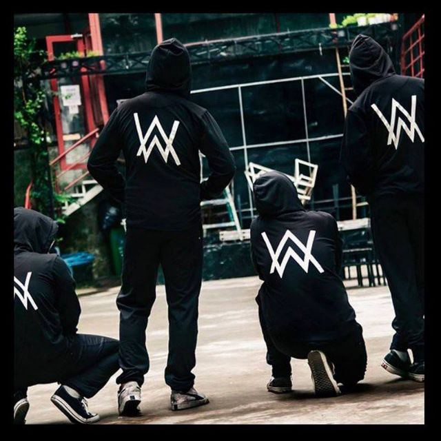 Áo khoác nỉ Alan Walker