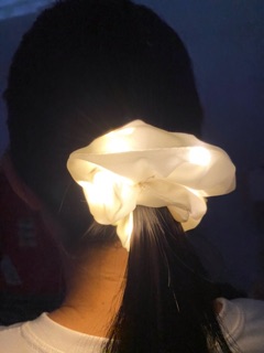 Cột tóc Scrunchies mẫu led sáng đèn