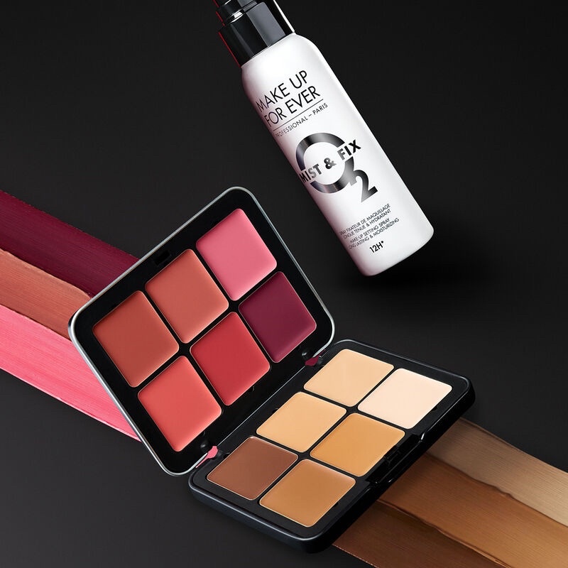 Bảng kem nền và má hồng Make Up For Ever Ultra HD Face Essentials Palette 12 ô