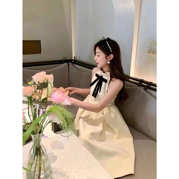 ĐẦM TIỂU THƯ CỔ YẾM NHÚN BÈO SANG CHẢNH