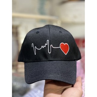 Nón kết Mũ lưỡi trai nhịp tim đơn giản