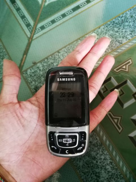 Điện thoại Samsung E630 cổ zin sưu tầm