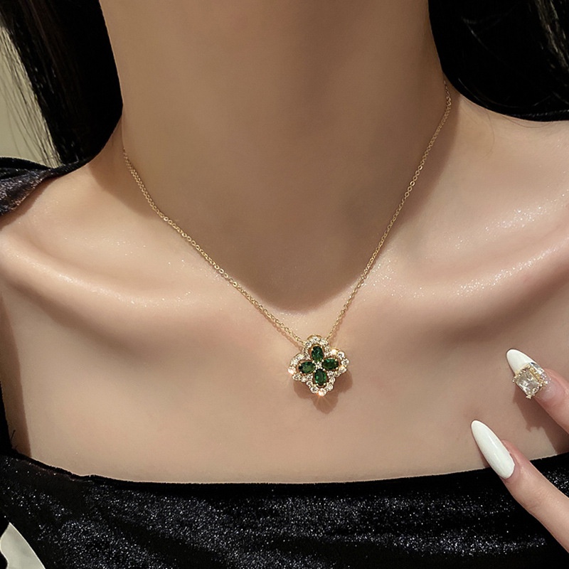 Vòng cổ Mặt Cỏ Bốn Lá Đính Đá Zircon Màu Xanh Lá Cây Mới Đơn Giản Dành Cho Nữ