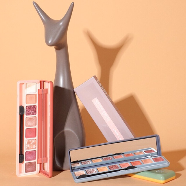 Phấn mắt Lameila 8 ô novo nhũ siêu xinh | BigBuy360 - bigbuy360.vn