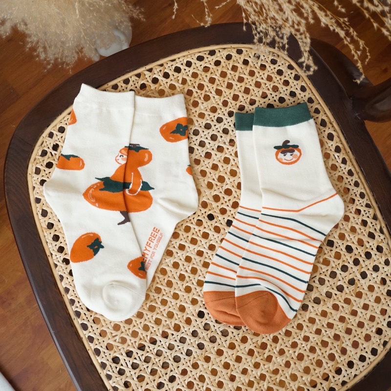 Tất/vớ cao cổ hoạ tiết cà chua TOMATO SOCK (ảnh thật)