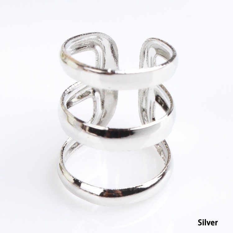 Khuyên Vành Tai Phong Cách Punk Rock Cá Tính