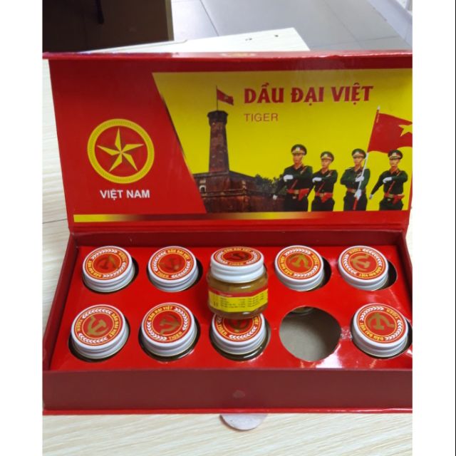 1 hộp Dầu xoa việt nam đại việt