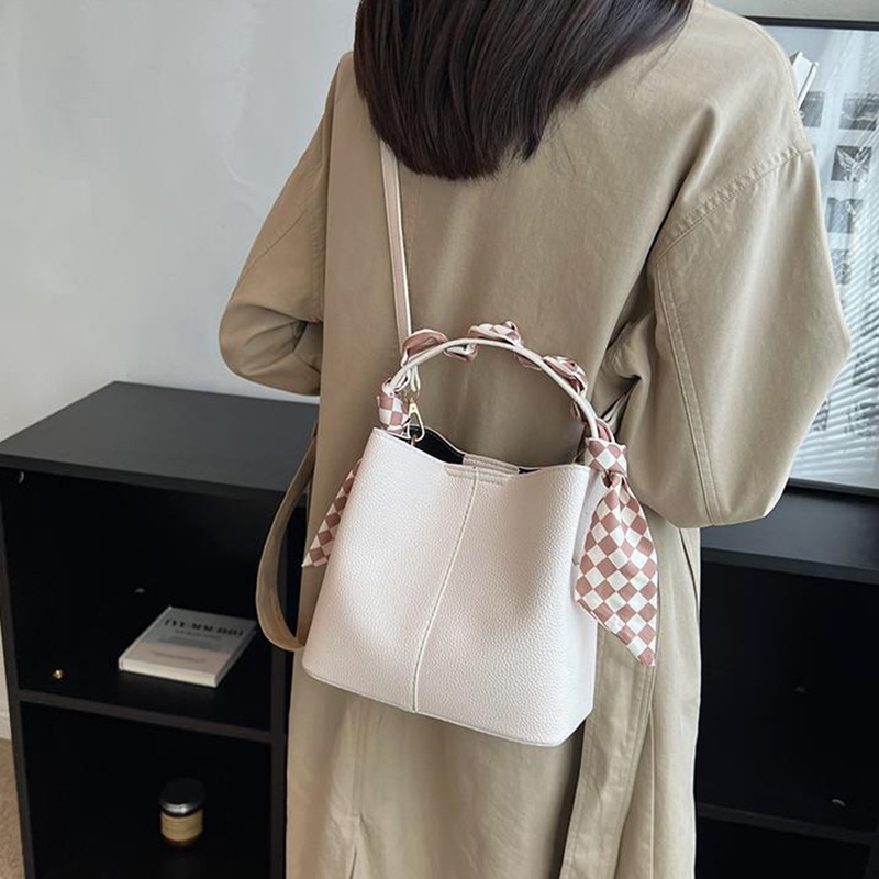 Túi xách IELGY kiểu xô phối lụa phong cách cổ điển thời trang cho nữ