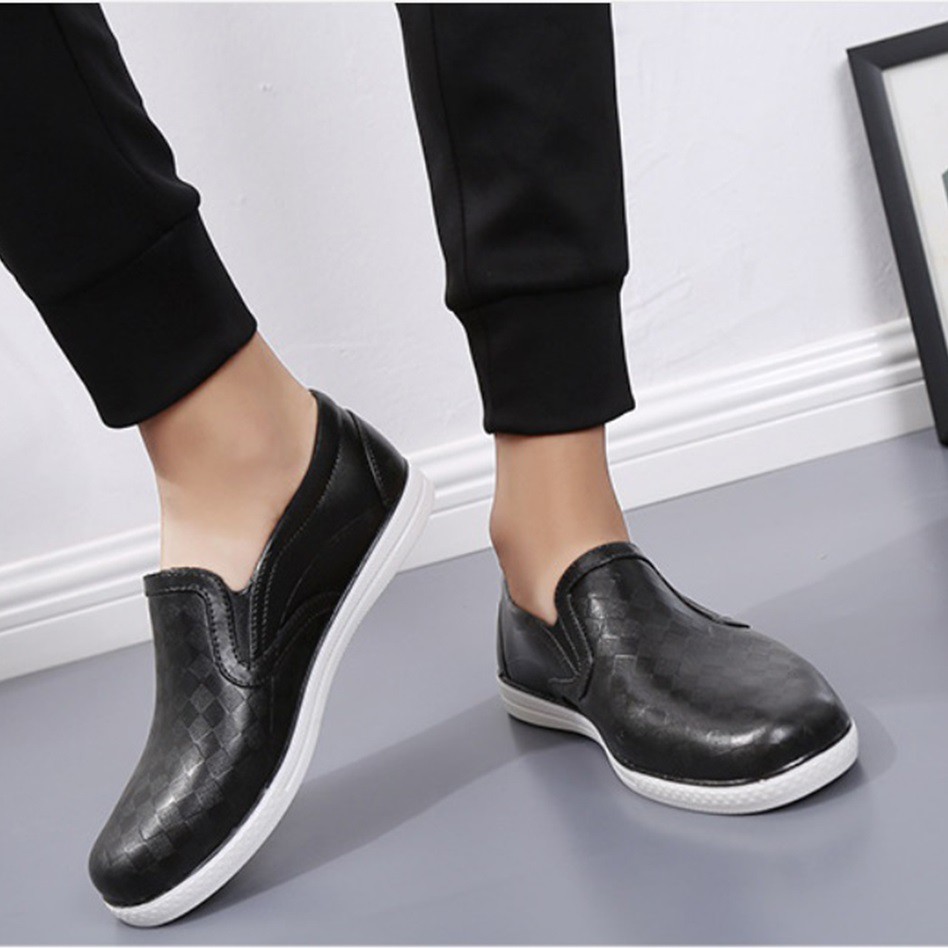 Giày slip on nhựa nam nữ vân ca rô S380