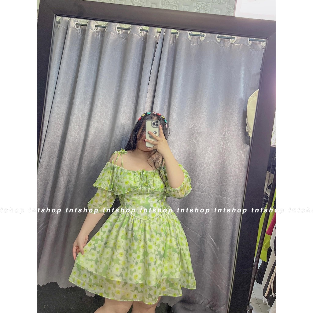 Đầm voan hoa trễ vai cs Hòa Minzy mặc rất xinh