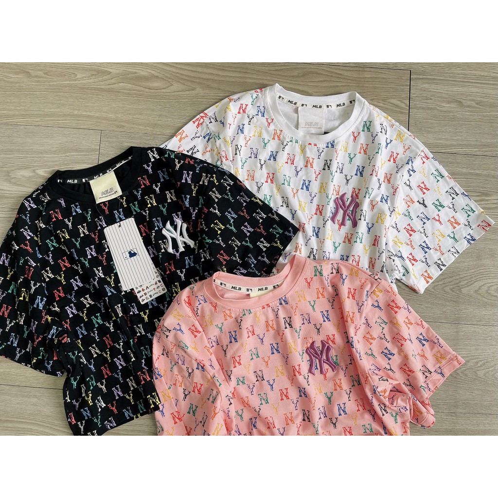 Áo Thun Croptop Logo chữ