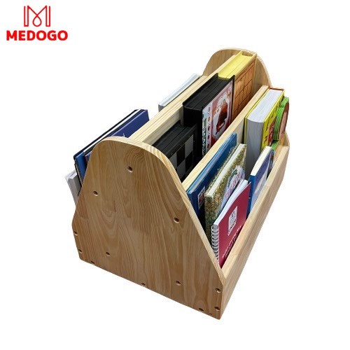 Kệ sách cỡ to MEDOGO 4 ngăn có bánh xe di chuyển tiện lợi chất liệu gỗ thông nhập khẩu an toàn cho bé