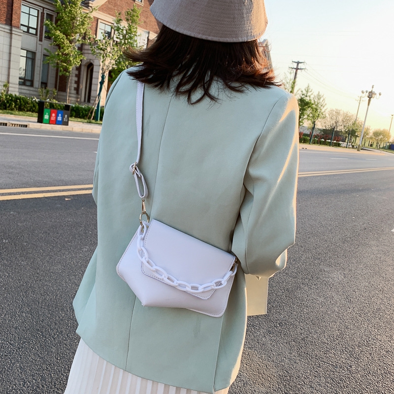 Túi đeo chéo kiểu dáng thời trang cho nữ IELGY