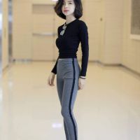 Quần Legging Xám 1 Sọc Đen #AGE2X
