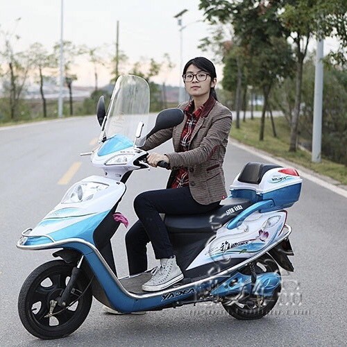 Kính chắn gió xe máy Yamaha, Honda, SYM, Piaggio, Suzuki, Dream, Kawasaki,...