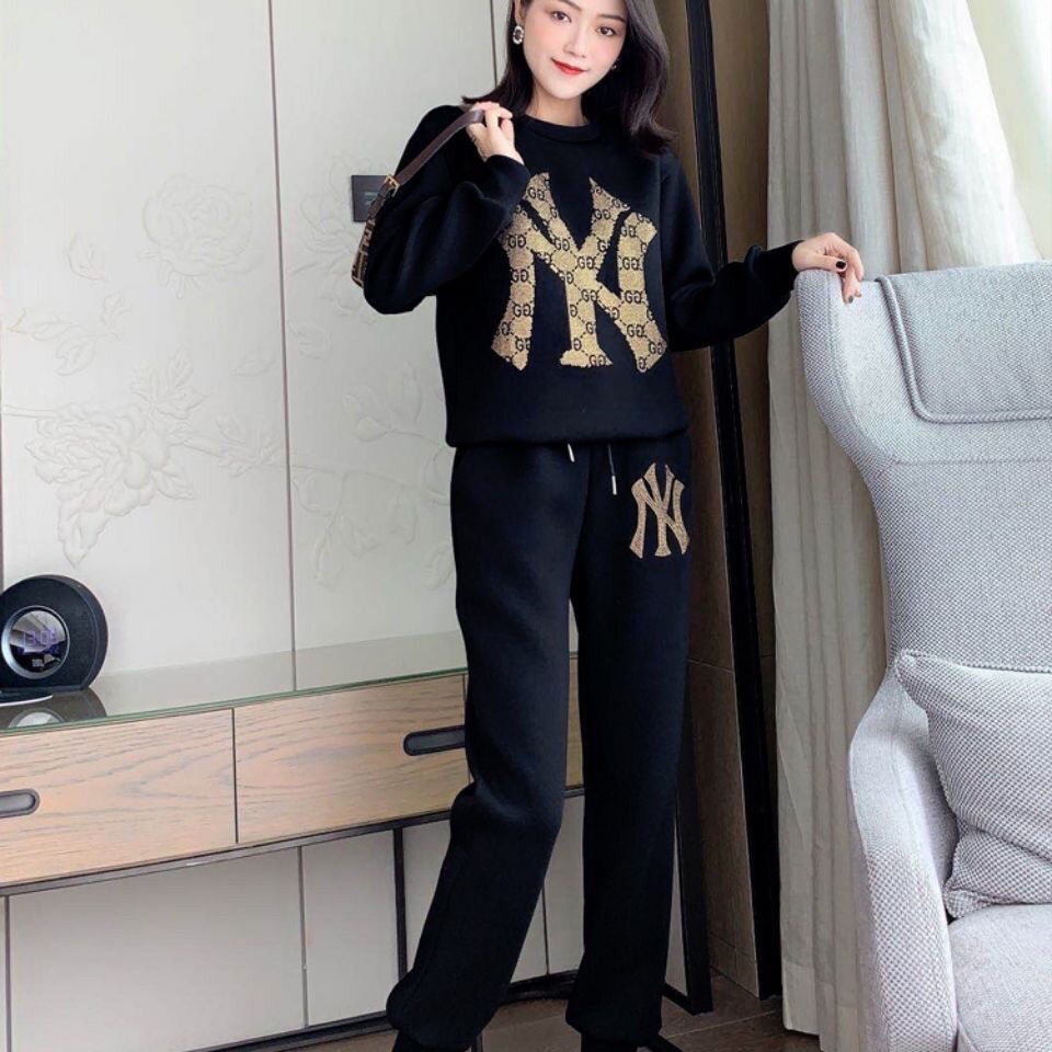 Bộ đồ thể thao hai mảnh dáng rộng thời trang xuân thu dành cho nữ 2021