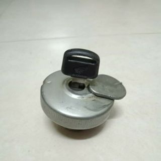 Nắp bình xăng các loại xe cúp 81,86, 82,.....