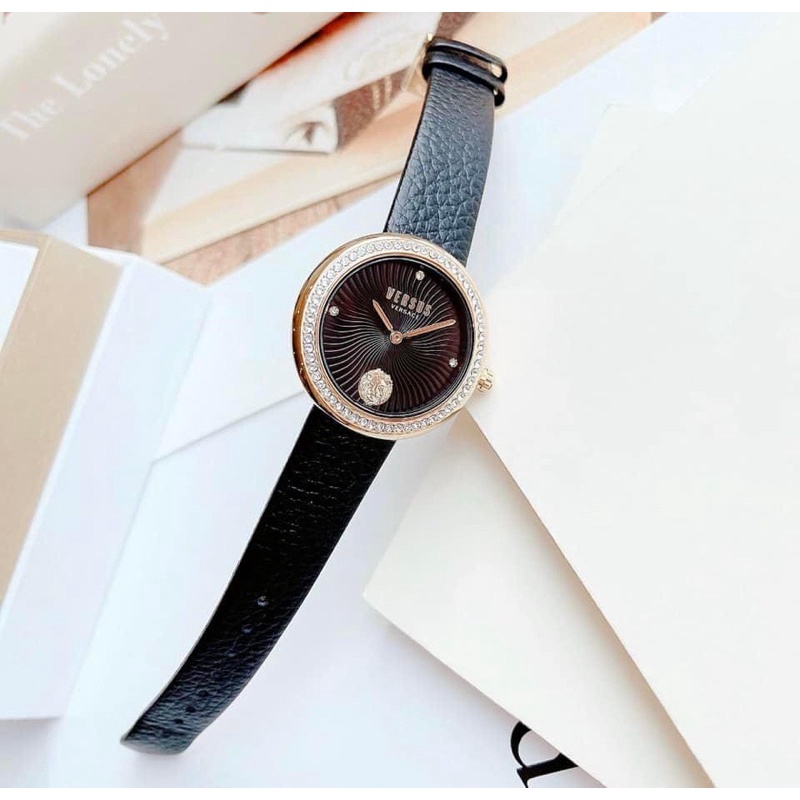 Đồng Hồ Nữ Versus Lèa Swarovski Mặt 35mm, chống nước 50m, dây da đen mềm