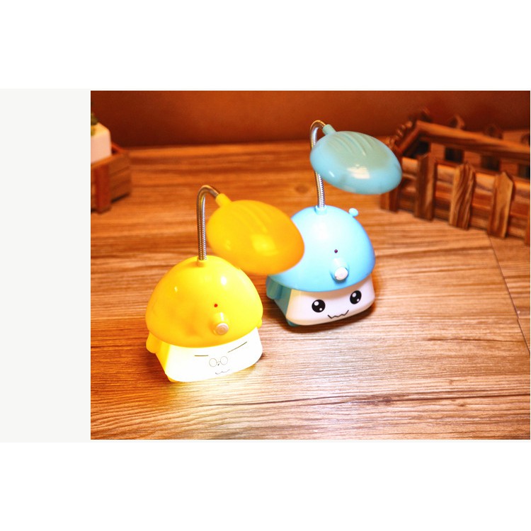 ĐÈN HỌC ĐỂ BÀN CHO BÉ HÌNH THÚ NGỘ NGHĨNH