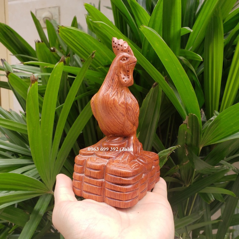 Tượng con gà gỗ hương