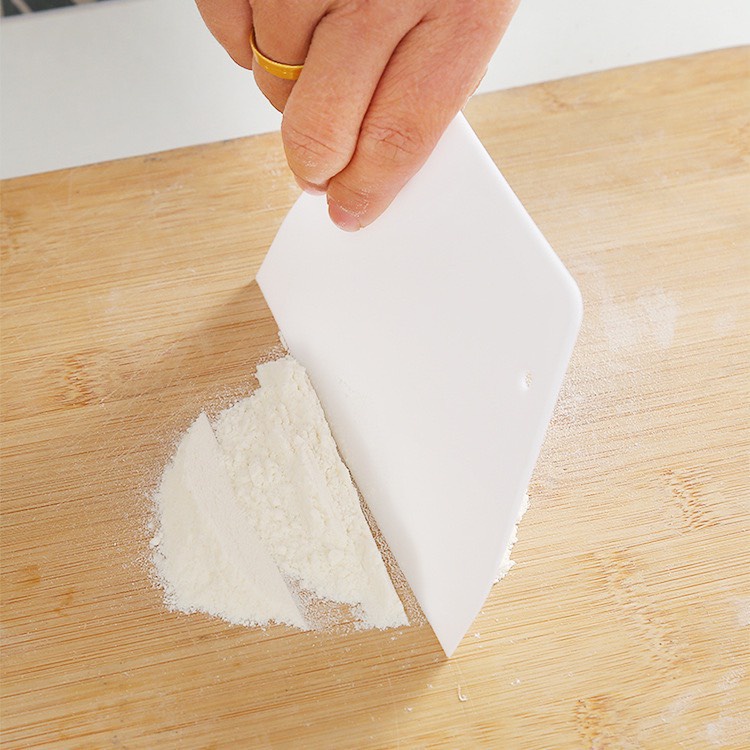 Size Lớn Dao Nhựa Cắt Bột Làm Bánh Tiện Dụng